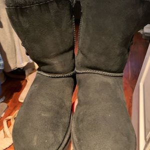 Uggs black size 9 women